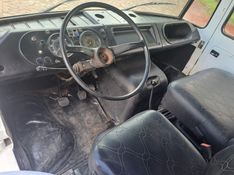 Mercedes-Benz 608 MB 608 D 1980/1980 CAMINHÕES & CAMIONETAS PASSO FUNDO / Carros no Vale