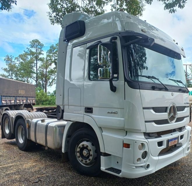 Mercedes-Benz Actros 2546 LS 6×2 + Librelatto 4 Eixos 2023 2018/2019 CAMINHÕES & CAMIONETAS PASSO FUNDO / Carros no Vale
