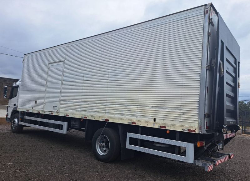 Mercedes-Benz Atego 1419 2p Baú 9 Met 2013/2013 CAMINHÕES & CAMIONETAS PASSO FUNDO / Carros no Vale Mercedes-Benz Atego 1419 2p Baú 9 Met 2013/2013 CAMINHÕES & CAMIONETAS PASSO FUNDO / Carros no Vale