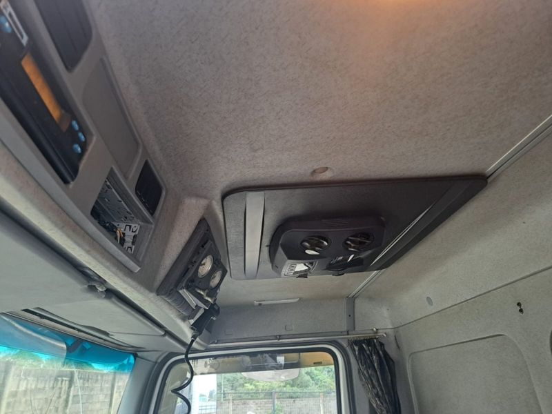 Mercedes-Benz Atego 1419 2p Baú 9 Met 2013/2013 CAMINHÕES & CAMIONETAS PASSO FUNDO / Carros no Vale Mercedes-Benz Atego 1419 2p Baú 9 Met 2013/2013 CAMINHÕES & CAMIONETAS PASSO FUNDO / Carros no Vale