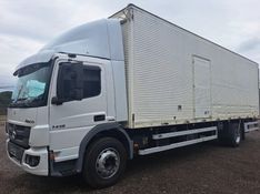 Mercedes-Benz Atego 1419 2p Baú 9 Met 2013/2013 CAMINHÕES & CAMIONETAS PASSO FUNDO / Carros no Vale