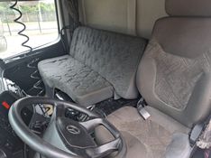 Mercedes-Benz Atego 1419 2p Baú 9 Met 2013/2013 CAMINHÕES & CAMIONETAS PASSO FUNDO / Carros no Vale