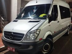 Mercedes-Benz SPRINTER 2.2 415 CDI VAN 16 LUGARES TETO ALTO 16V BI-TURBO DIESEL MANUAL 2013/2013 CAMINHÕES & CAMIONETAS PASSO FUNDO / Carros no Vale