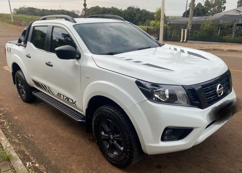 Nissan FRONTIER 2.3 16V TURBO DIESEL ATTACK CD 4X4 AUTOMÁTICO 2020/2021 CAMINHÕES & CAMIONETAS PASSO FUNDO / Carros no Vale