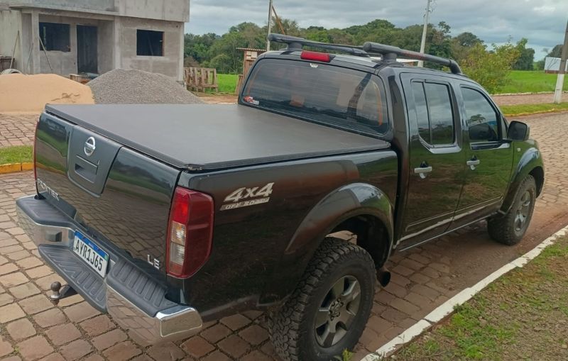 Nissan FRONTIER 2.5 LE 4X4 CD TURBO ELETRONIC DIESEL 4P AUTOMÁTICO 2009/2010 CAMINHÕES & CAMIONETAS PASSO FUNDO / Carros no Vale Nissan FRONTIER 2.5 LE 4X4 CD TURBO ELETRONIC DIESEL 4P AUTOMÁTICO 2009/2010 CAMINHÕES & CAMIONETAS PASSO FUNDO / Carros no Vale