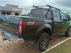 Nissan FRONTIER 2.5 LE 4X4 CD TURBO ELETRONIC DIESEL 4P AUTOMÁTICO 2009/2010 CAMINHÕES & CAMIONETAS PASSO FUNDO / Carros no Vale