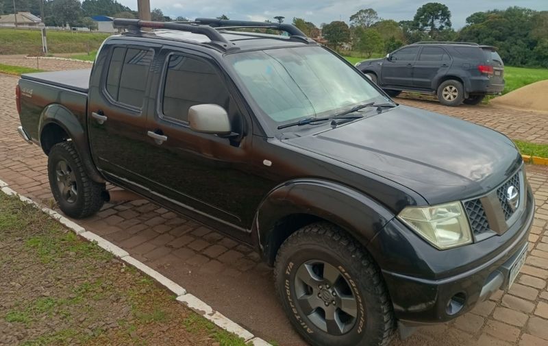 Nissan FRONTIER 2.5 LE 4X4 CD TURBO ELETRONIC DIESEL 4P AUTOMÁTICO 2009/2010 CAMINHÕES & CAMIONETAS PASSO FUNDO / Carros no Vale Nissan FRONTIER 2.5 LE 4X4 CD TURBO ELETRONIC DIESEL 4P AUTOMÁTICO 2009/2010 CAMINHÕES & CAMIONETAS PASSO FUNDO / Carros no Vale