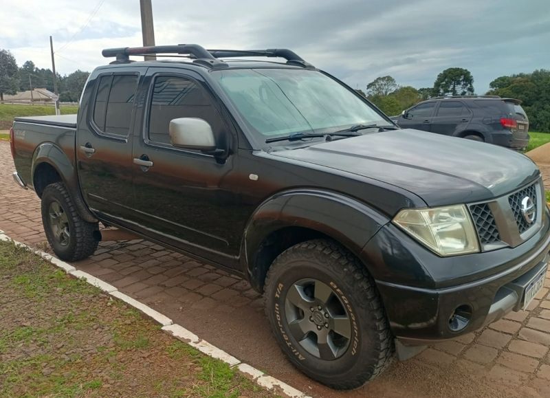 Nissan FRONTIER 2.5 LE 4X4 CD TURBO ELETRONIC DIESEL 4P AUTOMÁTICO 2009/2010 CAMINHÕES & CAMIONETAS PASSO FUNDO / Carros no Vale Nissan FRONTIER 2.5 LE 4X4 CD TURBO ELETRONIC DIESEL 4P AUTOMÁTICO 2009/2010 CAMINHÕES & CAMIONETAS PASSO FUNDO / Carros no Vale