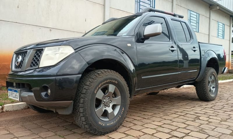 Nissan FRONTIER 2.5 LE 4X4 CD TURBO ELETRONIC DIESEL 4P AUTOMÁTICO 2009/2010 CAMINHÕES & CAMIONETAS PASSO FUNDO / Carros no Vale Nissan FRONTIER 2.5 LE 4X4 CD TURBO ELETRONIC DIESEL 4P AUTOMÁTICO 2009/2010 CAMINHÕES & CAMIONETAS PASSO FUNDO / Carros no Vale