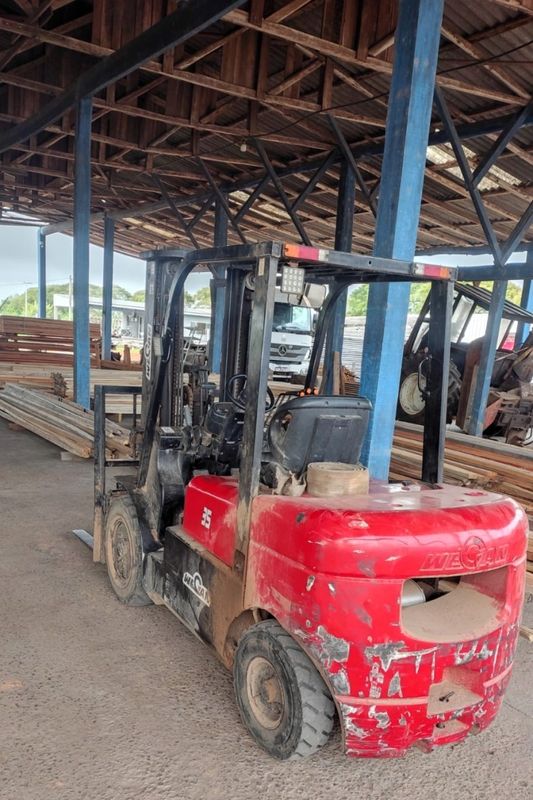Outros Outros Empilhadeira 2020/2020 CAMINHÕES & CAMIONETAS PASSO FUNDO / Carros no Vale