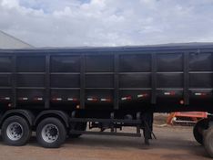 Outros Outros Equipa Giro Carreta Basculante 3 Eixos 40 M3 2015/2015 CAMINHÕES & CAMIONETAS PASSO FUNDO / Carros no Vale