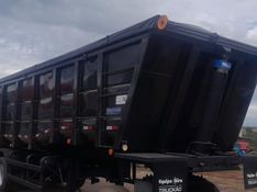 Outros Outros Equipa Giro Carreta Basculante 3 Eixos 40 M3 2015/2015 CAMINHÕES & CAMIONETAS PASSO FUNDO / Carros no Vale
