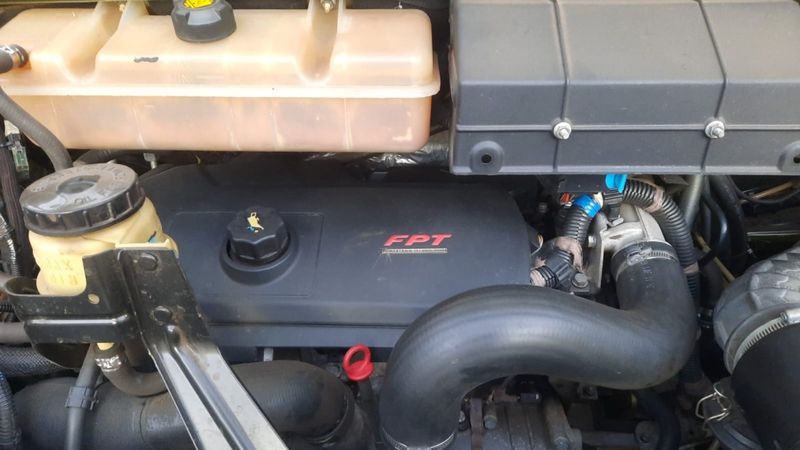Peugeot BOXER 2.3 HDI NIKS EXECUTIVO 350 FURGÃO LONGO TETO ELEVADO VIDRADO 8V DIESEL 3P MANUAL 2010/2011 CAMINHÕES & CAMIONETAS PASSO FUNDO / Carros no Vale