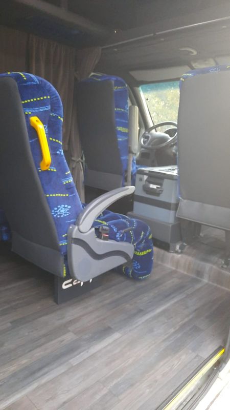 Peugeot BOXER 2.3 HDI NIKS EXECUTIVO 350 FURGÃO LONGO TETO ELEVADO VIDRADO 8V DIESEL 3P MANUAL 2010/2011 CAMINHÕES & CAMIONETAS PASSO FUNDO / Carros no Vale