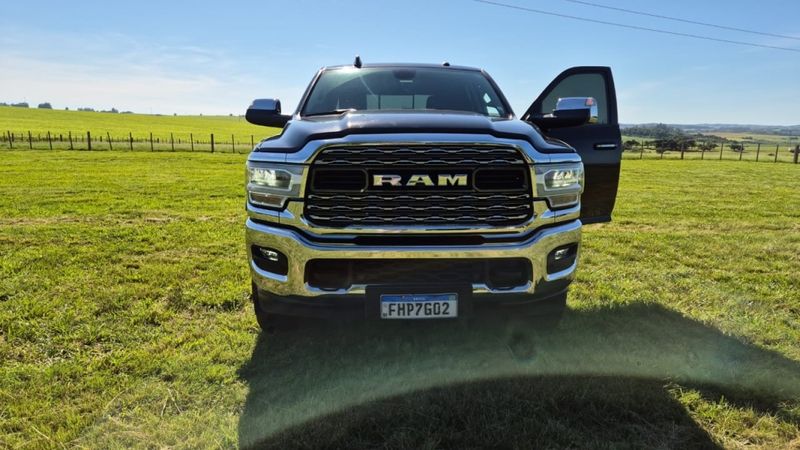 Ram 2500 6.7 I6 TURBO DIESEL LARAMIE CD 4X4 AUTOMÁTICO 2020/2020 CAMINHÕES & CAMIONETAS PASSO FUNDO / Carros no Vale Ram 2500 6.7 I6 TURBO DIESEL LARAMIE CD 4X4 AUTOMÁTICO 2020/2020 CAMINHÕES & CAMIONETAS PASSO FUNDO / Carros no Vale