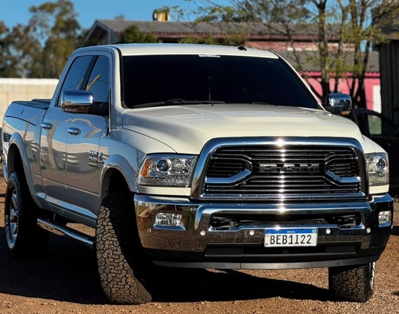 Ram 2500 6.7 LARAMIE 4X4 CD I6 TURBO DIESEL 4P AUTOMÁTICO 2018/2018 CAMINHÕES & CAMIONETAS PASSO FUNDO / Carros no Vale Ram 2500 6.7 LARAMIE 4X4 CD I6 TURBO DIESEL 4P AUTOMÁTICO 2018/2018 CAMINHÕES & CAMIONETAS PASSO FUNDO / Carros no Vale