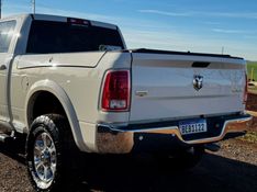 Ram 2500 6.7 LARAMIE 4X4 CD I6 TURBO DIESEL 4P AUTOMÁTICO 2018/2018 CAMINHÕES & CAMIONETAS PASSO FUNDO / Carros no Vale