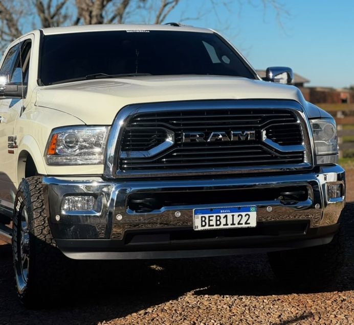Ram 2500 6.7 LARAMIE 4X4 CD I6 TURBO DIESEL 4P AUTOMÁTICO 2018/2018 CAMINHÕES & CAMIONETAS PASSO FUNDO / Carros no Vale Ram 2500 6.7 LARAMIE 4X4 CD I6 TURBO DIESEL 4P AUTOMÁTICO 2018/2018 CAMINHÕES & CAMIONETAS PASSO FUNDO / Carros no Vale