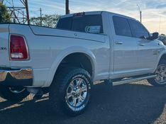 Ram 2500 6.7 LARAMIE 4X4 CD I6 TURBO DIESEL 4P AUTOMÁTICO 2018/2018 CAMINHÕES & CAMIONETAS PASSO FUNDO / Carros no Vale