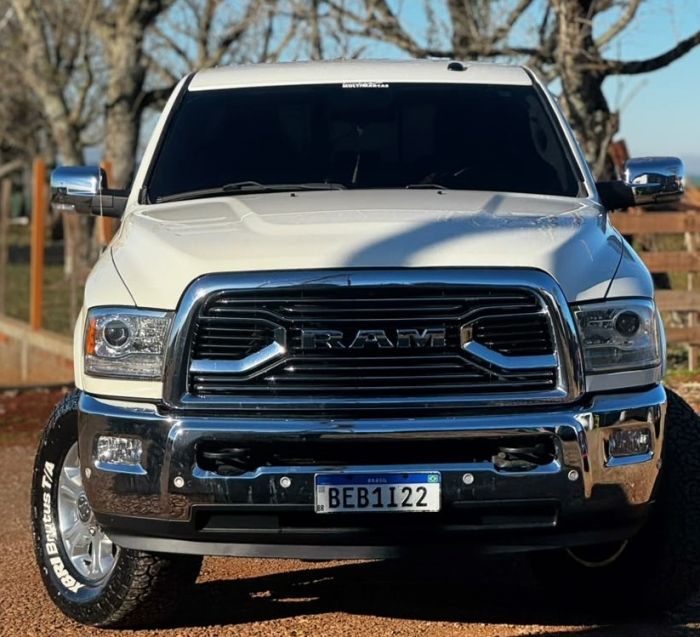 Ram 2500 6.7 LARAMIE 4X4 CD I6 TURBO DIESEL 4P AUTOMÁTICO 2018/2018 CAMINHÕES & CAMIONETAS PASSO FUNDO / Carros no Vale Ram 2500 6.7 LARAMIE 4X4 CD I6 TURBO DIESEL 4P AUTOMÁTICO 2018/2018 CAMINHÕES & CAMIONETAS PASSO FUNDO / Carros no Vale