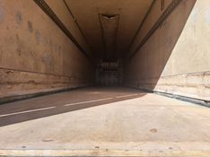 Randon Frigorífico Câmara Fria 1999/2000 CAMINHÕES & CAMIONETAS PASSO FUNDO / Carros no Vale
