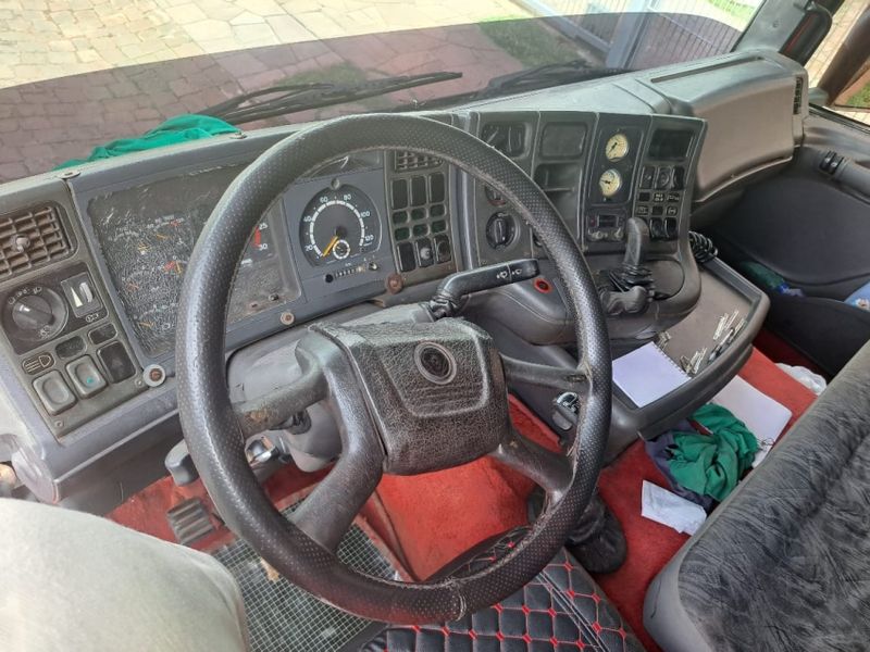 Scania G 360 R-124 GA 360 6×2 NZ + Guerra 04 2004/2004 CAMINHÕES & CAMIONETAS PASSO FUNDO / Carros no Vale Scania G 360 R-124 GA 360 6×2 NZ + Guerra 04 2004/2004 CAMINHÕES & CAMIONETAS PASSO FUNDO / Carros no Vale