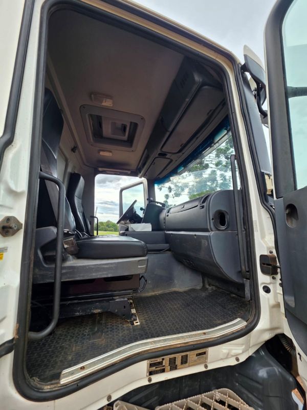 Scania G 440 G-440 A 6×4 2018/2018 CAMINHÕES & CAMIONETAS PASSO FUNDO / Carros no Vale