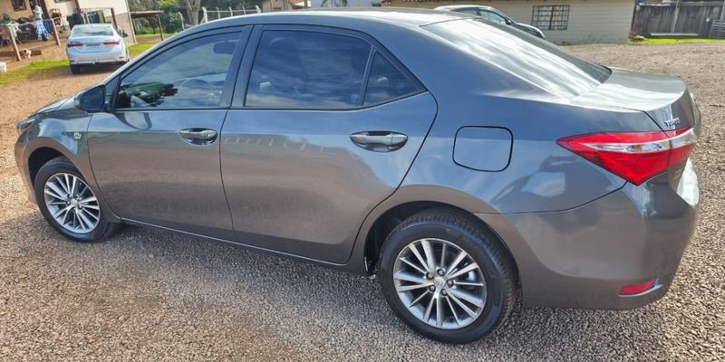 Toyota COROLLA 2.0 XEI 16V FLEX 4P AUTOMÁTICO 2015/2015 CAMINHÕES & CAMIONETAS PASSO FUNDO / Carros no Vale Toyota COROLLA 2.0 XEI 16V FLEX 4P AUTOMÁTICO 2015/2015 CAMINHÕES & CAMIONETAS PASSO FUNDO / Carros no Vale