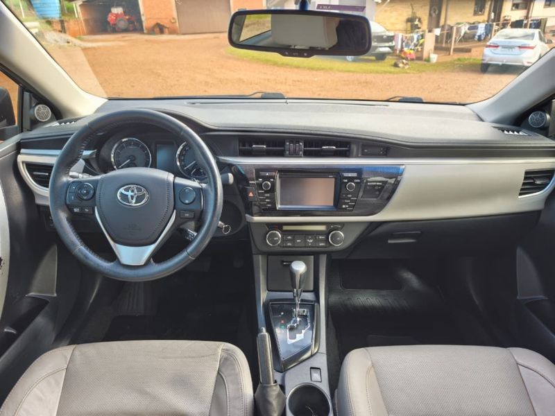 Toyota COROLLA 2.0 XEI 16V FLEX 4P AUTOMÁTICO 2015/2015 CAMINHÕES & CAMIONETAS PASSO FUNDO / Carros no Vale Toyota COROLLA 2.0 XEI 16V FLEX 4P AUTOMÁTICO 2015/2015 CAMINHÕES & CAMIONETAS PASSO FUNDO / Carros no Vale