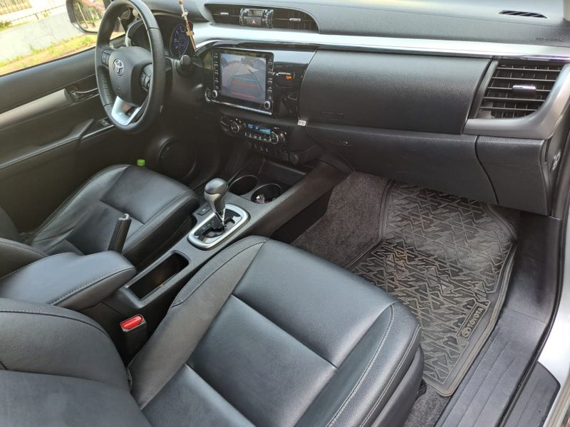 Toyota HILUX 2.8 SRV 4X4 CD 16V DIESEL 4P AUTOMÁTICO 2019/2020 CAMINHÕES & CAMIONETAS PASSO FUNDO / Carros no Vale Toyota HILUX 2.8 SRV 4X4 CD 16V DIESEL 4P AUTOMÁTICO 2019/2020 CAMINHÕES & CAMIONETAS PASSO FUNDO / Carros no Vale