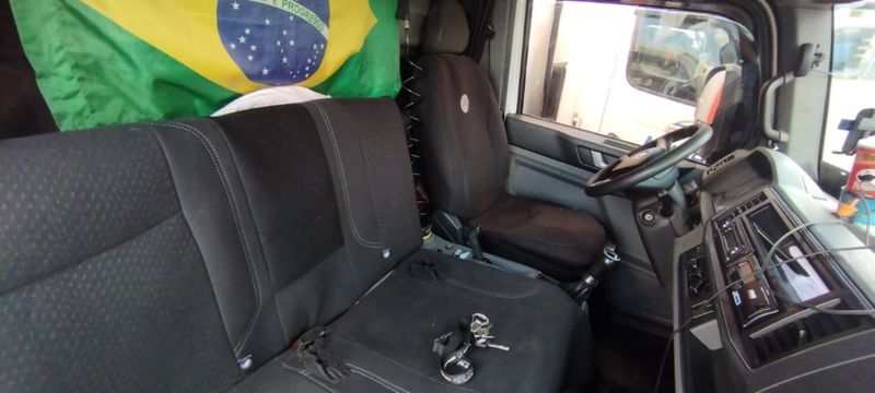 Volkswagen 11180 11-180 Delivery )(E5) Câmara Fria 2021/2022 CAMINHÕES & CAMIONETAS PASSO FUNDO / Carros no Vale Volkswagen 11180 11-180 Delivery )(E5) Câmara Fria 2021/2022 CAMINHÕES & CAMIONETAS PASSO FUNDO / Carros no Vale