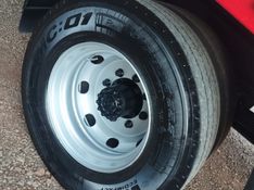 Volkswagen 13190 VW 13190 E Worker Carr Metálica 2013/2013 CAMINHÕES & CAMIONETAS PASSO FUNDO / Carros no Vale