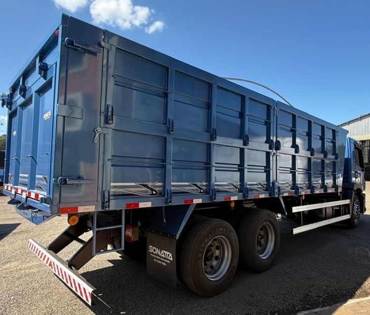 Volkswagen 24-280 CRM 6X2 24-280 E Constel 6×2 Caçamba 2012/2012 CAMINHÕES & CAMIONETAS PASSO FUNDO / Carros no Vale Volkswagen 24-280 CRM 6X2 24-280 E Constel 6×2 Caçamba 2012/2012 CAMINHÕES & CAMIONETAS PASSO FUNDO / Carros no Vale