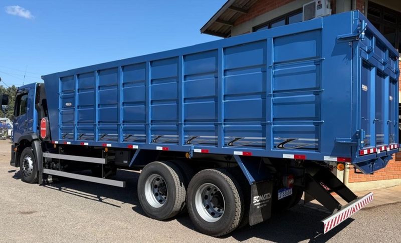 Volkswagen 24-280 CRM 6X2 24-280 E Constel 6×2 Caçamba 2012/2012 CAMINHÕES & CAMIONETAS PASSO FUNDO / Carros no Vale Volkswagen 24-280 CRM 6X2 24-280 E Constel 6×2 Caçamba 2012/2012 CAMINHÕES & CAMIONETAS PASSO FUNDO / Carros no Vale