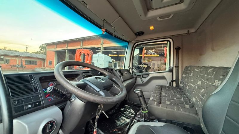 Volkswagen 24260 24-260 E Constel 6×2 2p Chassi 2020/2021 CAMINHÕES & CAMIONETAS PASSO FUNDO / Carros no Vale