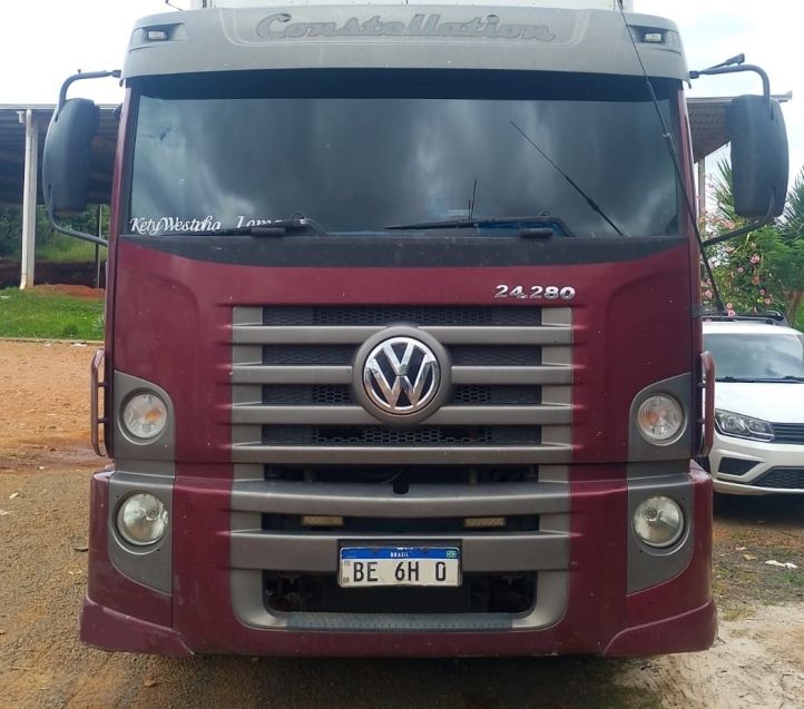 Volkswagen 24280 24-280 E Constel 6×2 2p (E5) Chassi 2020/2021 CAMINHÕES & CAMIONETAS PASSO FUNDO / Carros no Vale