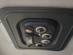 Volkswagen 31-330 E Constel 6×4 Reduzido 2013/2013 CAMINHÕES & CAMIONETAS PASSO FUNDO / Carros no Vale