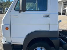 Volkswagen 8-160 VW 8-160 E Delivery 2p Chassi 2015/2015 CAMINHÕES & CAMIONETAS PASSO FUNDO / Carros no Vale