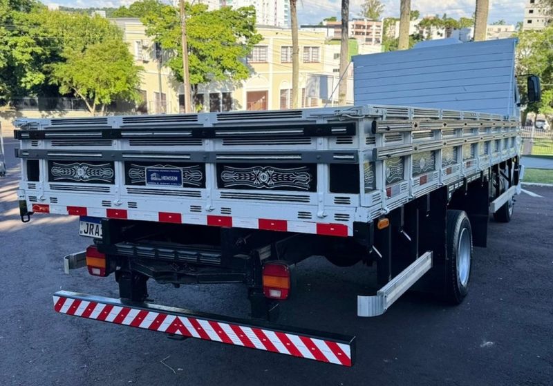 Volkswagen 8150 8-150 E Delivery 2p 2007/2008 CAMINHÕES & CAMIONETAS PASSO FUNDO / Carros no Vale