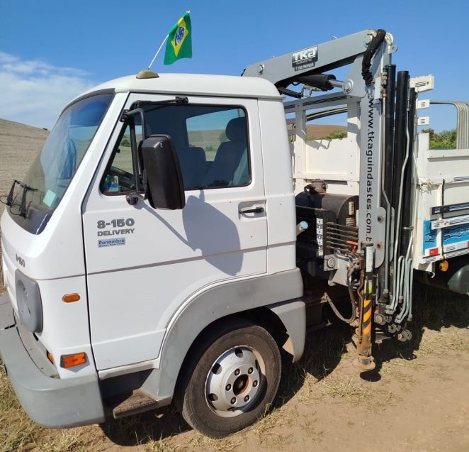 Volkswagen 8150 8-150 E Delivery Plus Munck 2006/2006 CAMINHÕES & CAMIONETAS PASSO FUNDO / Carros no Vale