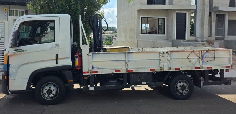 Volkswagen Delivery Express 2p Munck 2018/2019 CAMINHÕES & CAMIONETAS PASSO FUNDO / Carros no Vale