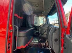 Volvo FH 420 FH-420 6×2 (E5) 2013/2013 CAMINHÕES & CAMIONETAS PASSO FUNDO / Carros no Vale