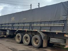 Volvo NH12 380 NH-12 380 6×2 2p + Librelatto 2010 2003/2003 CAMINHÕES & CAMIONETAS PASSO FUNDO / Carros no Vale