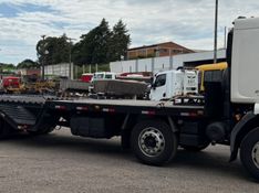 Volvo VM 270 8×2 Prancha 9,5 Mt 2012/2013 CAMINHÕES & CAMIONETAS PASSO FUNDO / Carros no Vale