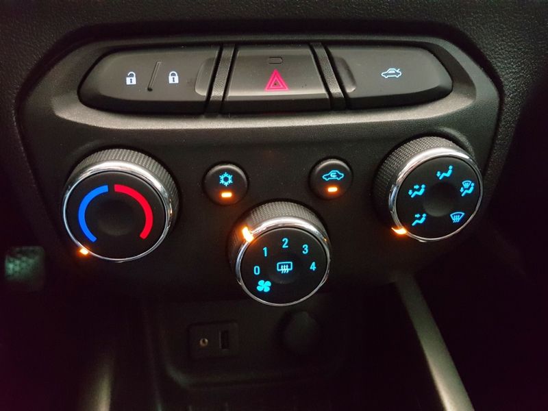 Chevrolet PRISMA 1.4 MPFI LT 8V FLEX 4P MANUAL 2015/2016 ADVANT AUTOMÓVEIS CAXIAS DO SUL / Carros no Vale