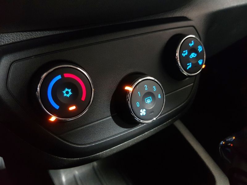 Chevrolet SPIN 1.8 LTZ 8V FLEX 4P AUTOMÁTICO 2016/2016 ADVANT AUTOMÓVEIS CAXIAS DO SUL / Carros no Vale