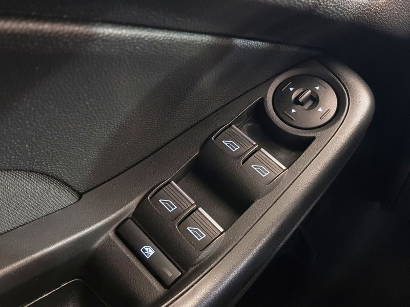 Ford FIESTA 1.0 ECOBOOST GASOLINA SEL STYLE POWERSHIFT 2018/2018 ADVANT AUTOMÓVEIS CAXIAS DO SUL / Carros no Vale