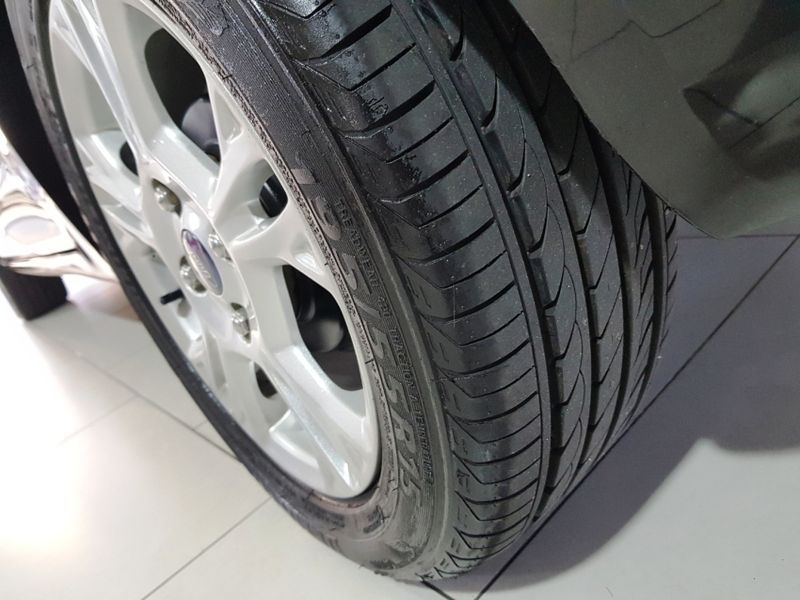 Ford FIESTA 1.6 SEL HATCH 16V FLEX 4P POWERSHIFT 2017/2017 ADVANT AUTOMÓVEIS CAXIAS DO SUL / Carros no Vale Ford FIESTA 1.6 SEL HATCH 16V FLEX 4P POWERSHIFT 2017/2017 ADVANT AUTOMÓVEIS CAXIAS DO SUL / Carros no Vale