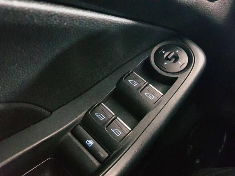 Ford FIESTA 1.6 TI-VCT FLEX SEL POWERSHIFT 2017/2018 ADVANT AUTOMÓVEIS CAXIAS DO SUL / Carros no Vale Ford FIESTA 1.6 TI-VCT FLEX SEL POWERSHIFT 2017/2018 ADVANT AUTOMÓVEIS CAXIAS DO SUL / Carros no Vale