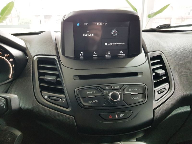 Ford FIESTA 1.6 TI-VCT FLEX SEL POWERSHIFT 2017/2018 ADVANT AUTOMÓVEIS CAXIAS DO SUL / Carros no Vale Ford FIESTA 1.6 TI-VCT FLEX SEL POWERSHIFT 2017/2018 ADVANT AUTOMÓVEIS CAXIAS DO SUL / Carros no Vale